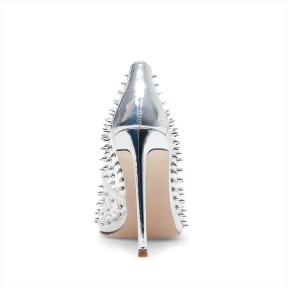 NEW- Steve Madden Clear / Silver Spiked Stiletto Pumps ***6.5 - Picture 4 of 15